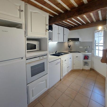 superbe appartement en résidence avec piscine dans le Luberon au pied du colorado provencal Rustrel Exterior foto