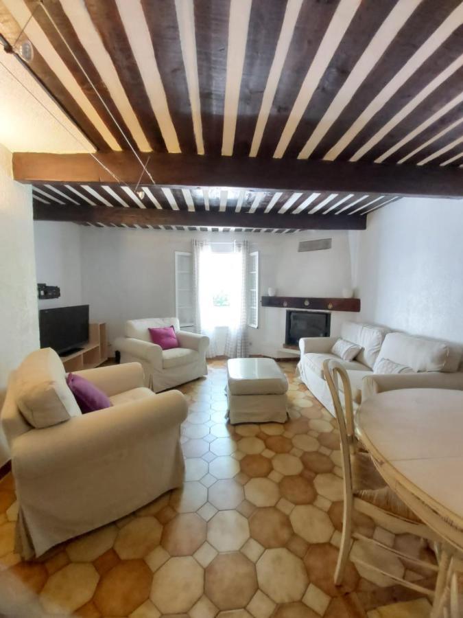 superbe appartement en résidence avec piscine dans le Luberon au pied du colorado provencal Rustrel Exterior foto