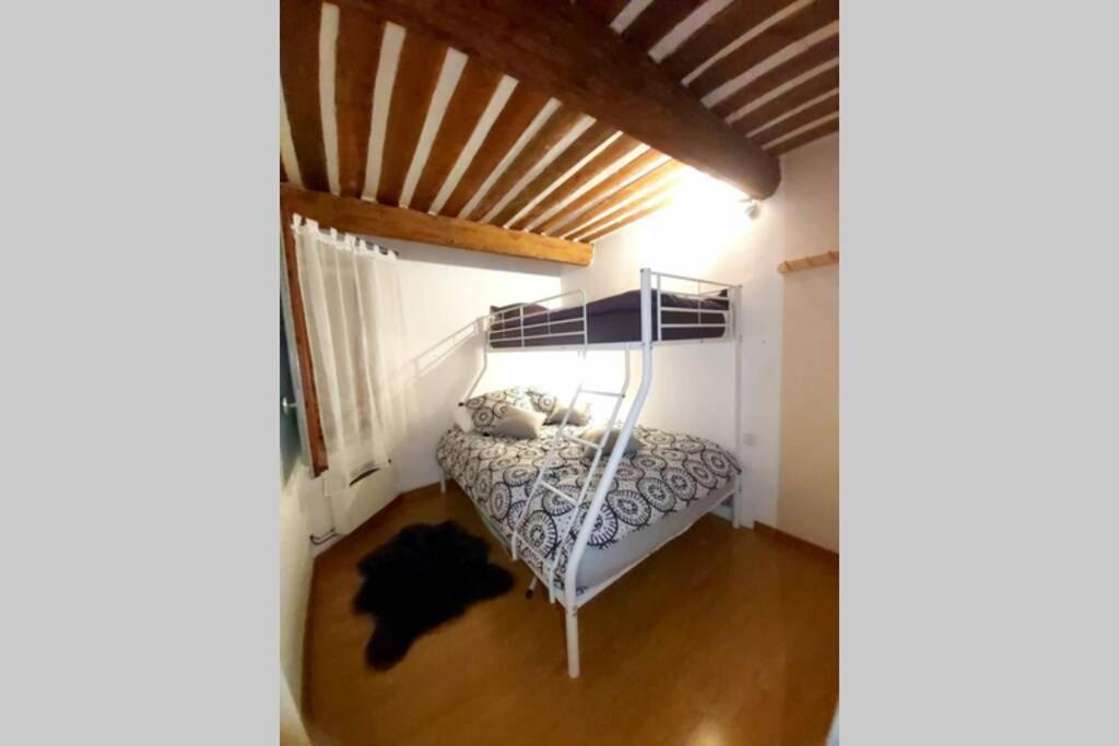 superbe appartement en résidence avec piscine dans le Luberon au pied du colorado provencal Rustrel Exterior foto