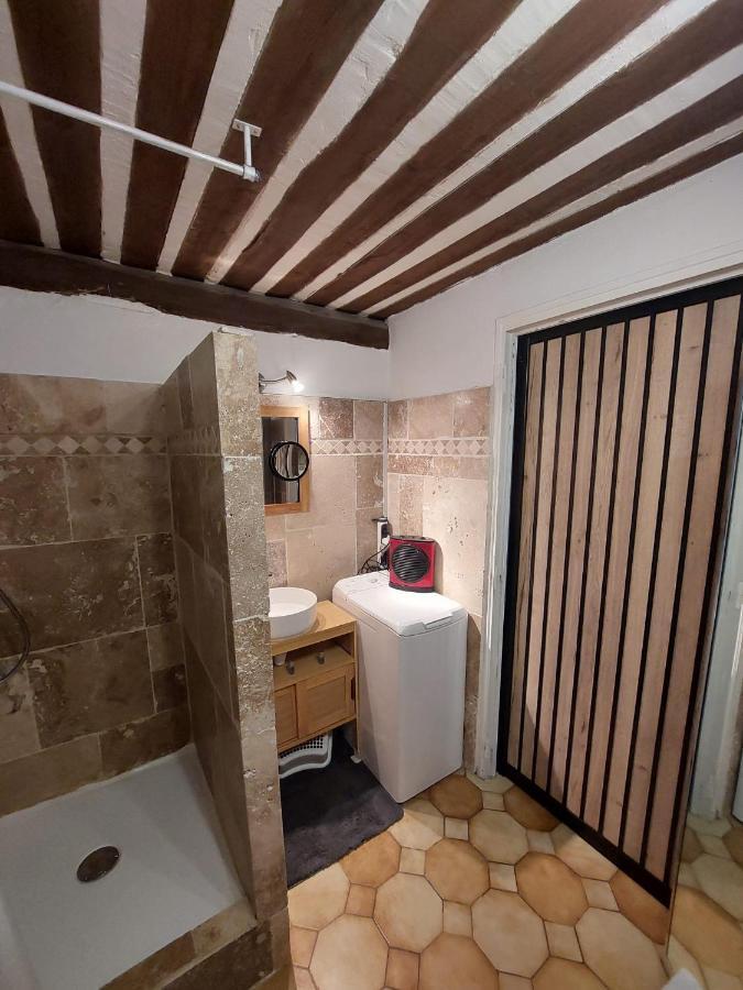 superbe appartement en résidence avec piscine dans le Luberon au pied du colorado provencal Rustrel Exterior foto